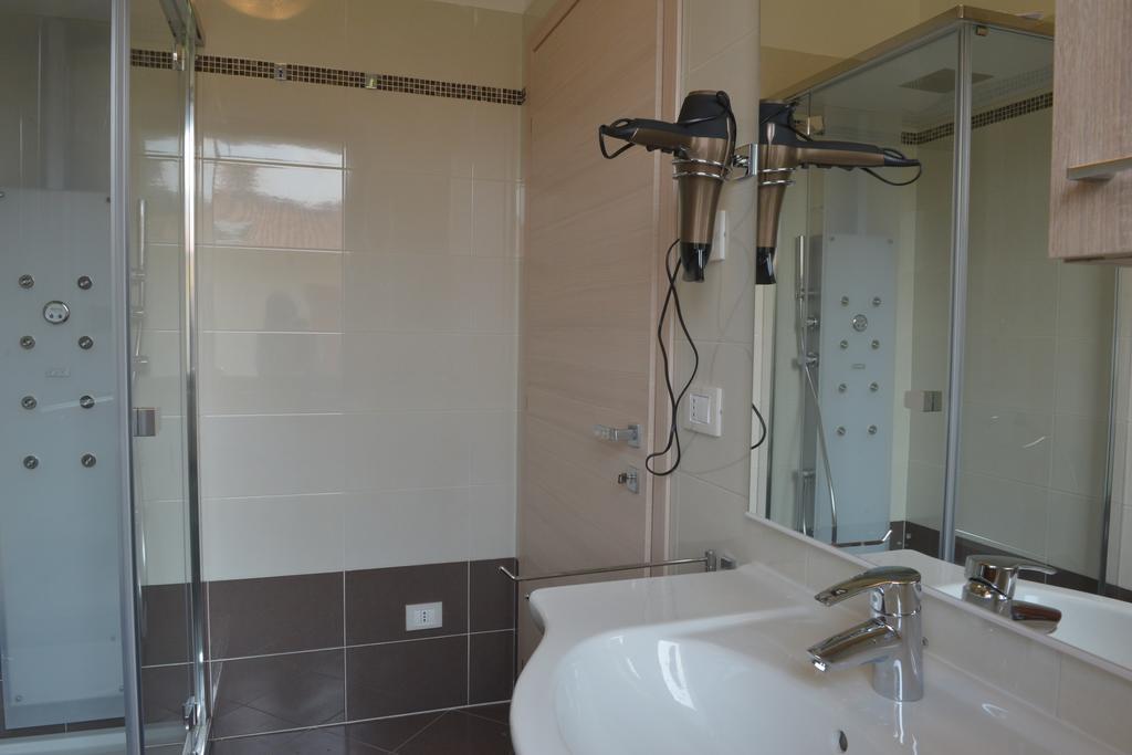 Villa Artemia Manerba del Garda Zimmer foto